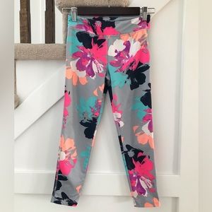 GAP Fit Activewear Leggings Gray Floral Girls Size Medium